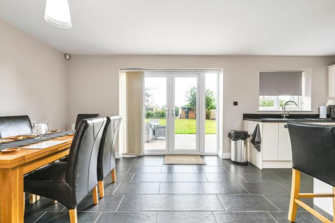 Kitchen / Dining