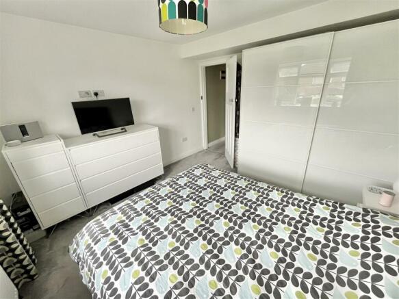 Bedroom 1 Aspect 3.jpg