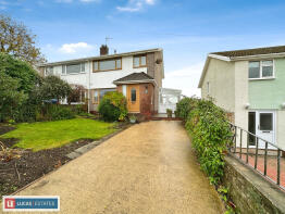 2, The Spinney, Pontllanfraith NP12 2PJ