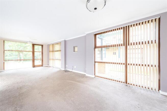Sitting/Dining Room