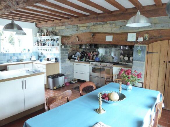 Photo 10