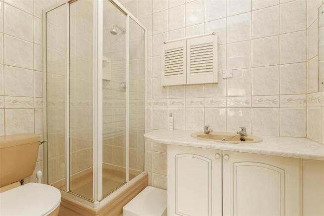 bungalow-burdon-lane-cheam-sutton-114.jpg
