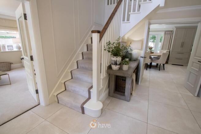 6 bed Detached for sale Image 7