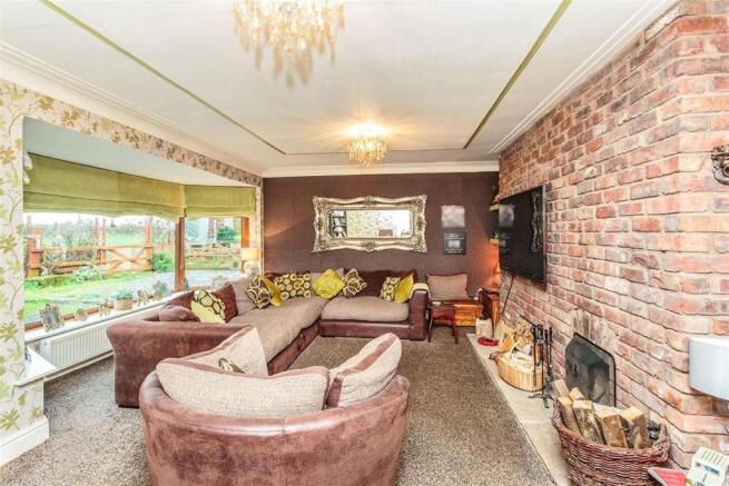 LoungeDining Room