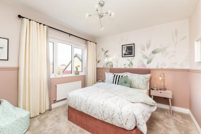 5 bed Detached for sale Image 5
