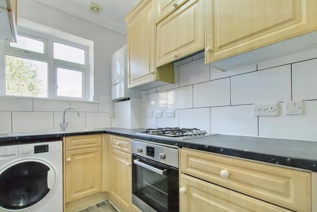 2.KITCHEN.jpg