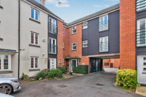 15, Barrington Drive, Basingstoke RG24 9RS