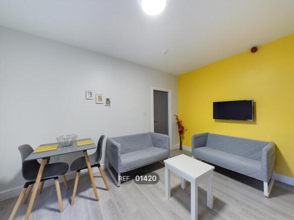 Kitchen/Living area