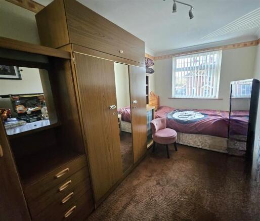 4 bed Semi-Detached for sale Image 7
