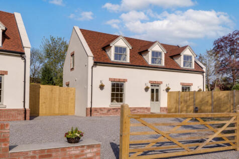 The Street, Manuden, CM23