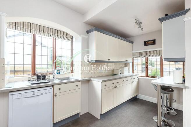 Mayfield Avenue, Ingol, Preston, PR2 3UE photo 4