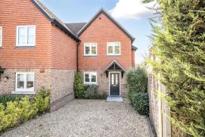 11, Robin Way, Wormley, Godalming GU8 5TN