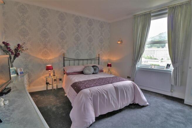 Bedroom 2 (Double)