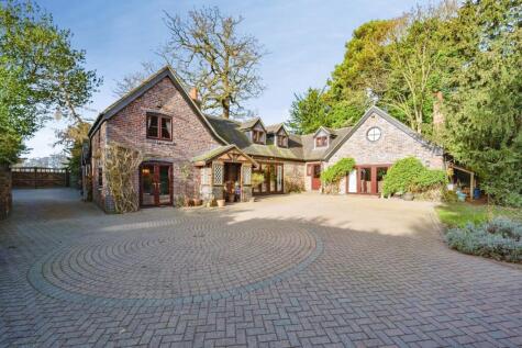 London Road, Lichfield, WS14