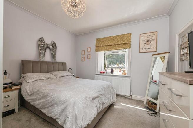 2 bed End of Terrace for sale Image 8