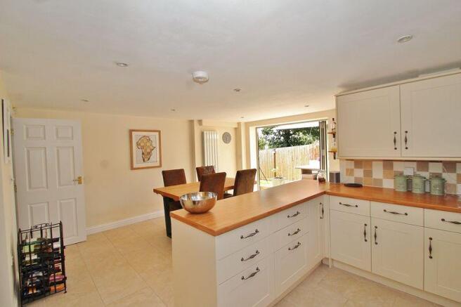 Kitchen/Breakf...