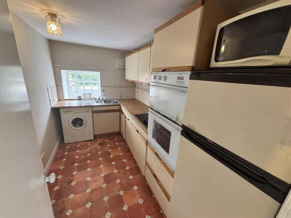1 bed Apartment to rent Image 9