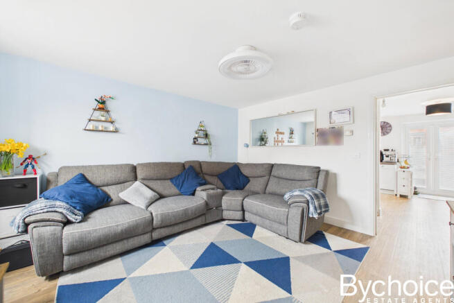 CAM05454G0-PR0119-STILL016