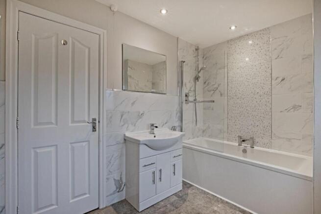 4 bed Terraced for sale Image 8