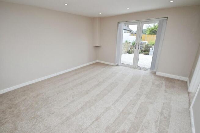 4 bed Detached for sale Image 8