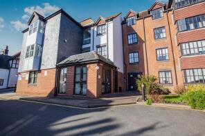 Flat 27, Caburn Court, Station Street, Lewes BN7 2DA