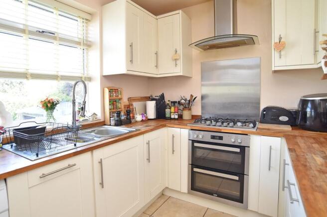 2 bed Semi-Detached for sale Image 10