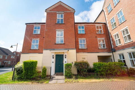 Dickens Heath Road, Shirley, Solihull, B90 1RL