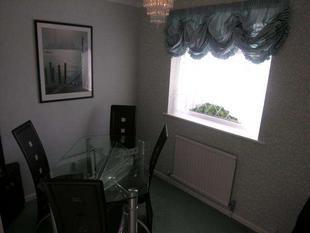 BEDROOM 2: