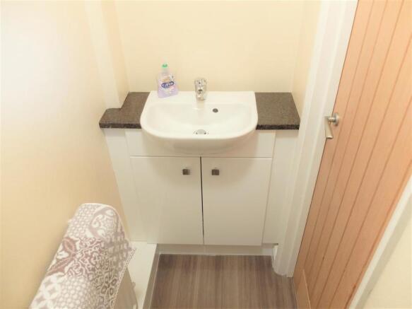 Cloakroom/WC