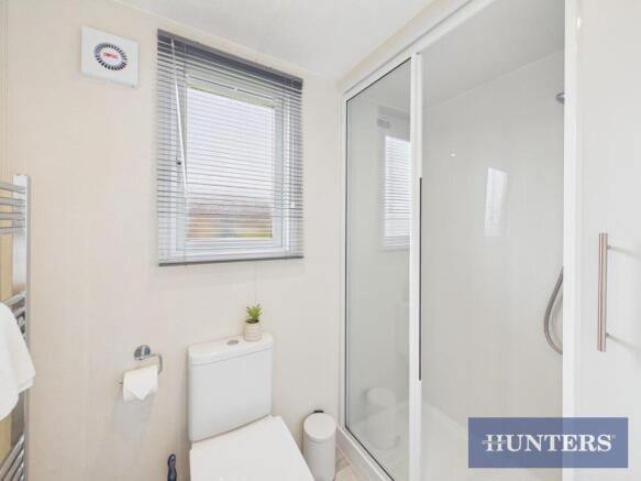 2 bed Park Home for sale Image 8