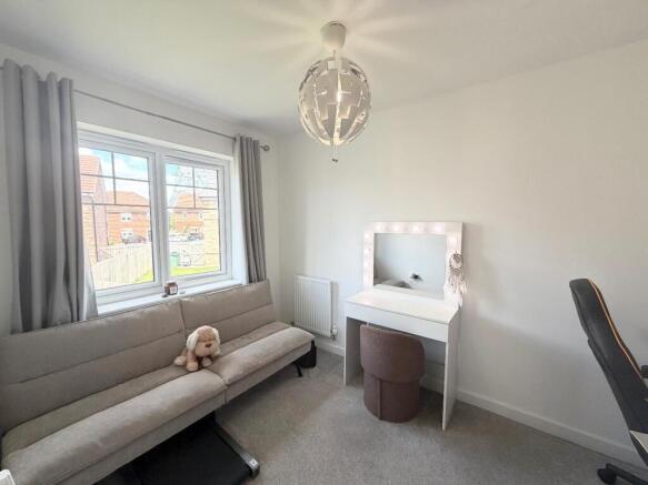 2 bed Semi-Detached for sale Image 11