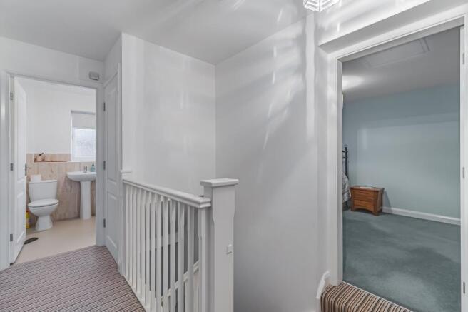 4 bed Detached for sale Image 12