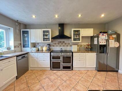 Chapel Road, Llanharan, CF72