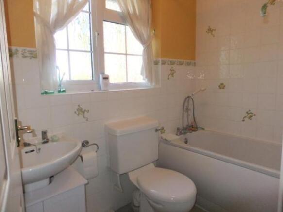 Photo 10