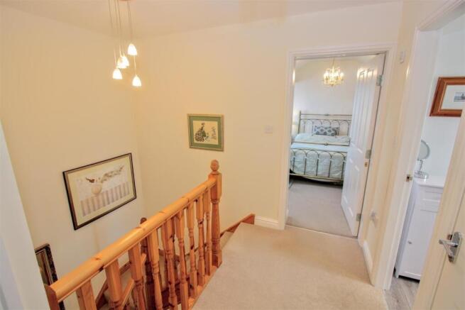 FIRST FLOOR LANDING