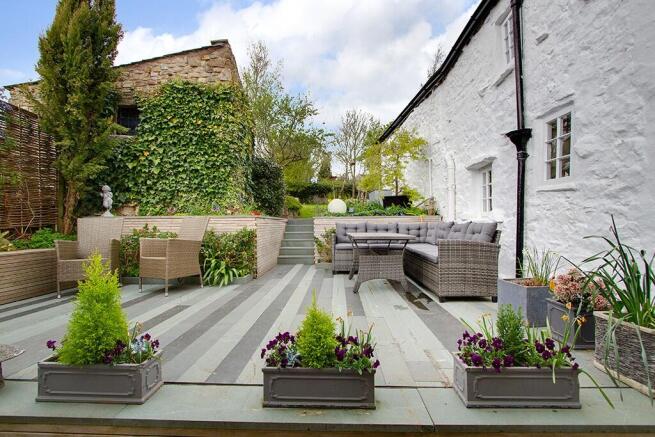 Seating terrace