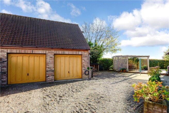 Double Garage/Office