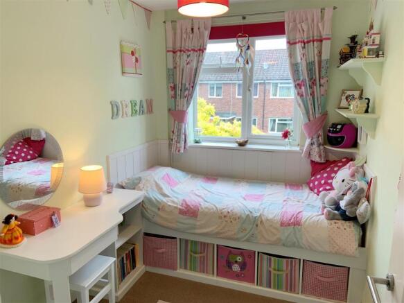 Bed 3.JPG