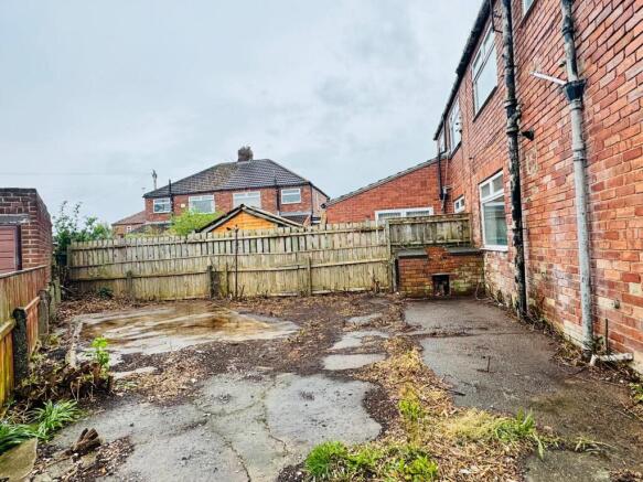3 bed Semi-Detached for sale Image 12