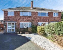 15, Hollybank Grove, Halesowen B63 1BT