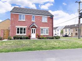 35, Maes Y Glo, Llanelli SA14 9QA