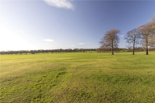 2 bed Apartment for sale Image 7