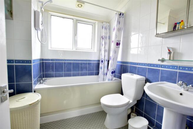 Bathroom.JPG