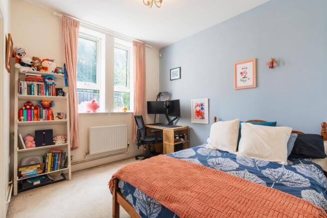 2 bed Apartment for sale Image 12