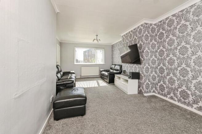 3 bed Semi-Detached for sale Image 5