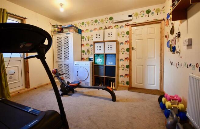 Store/Gym