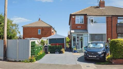 Spring Close, Lees, Oldham, OL4