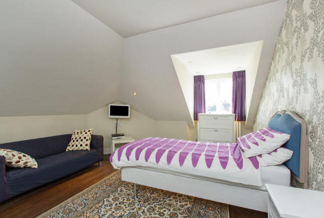 Photo 10