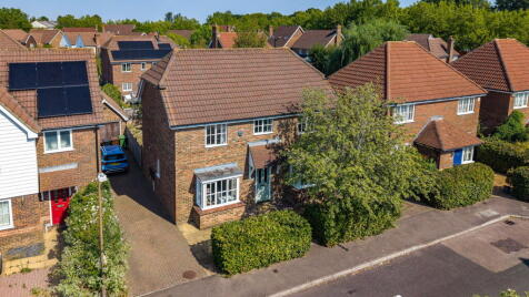 Buttercup Close, Paddock Wood, Tonbridge, TN12 6BG