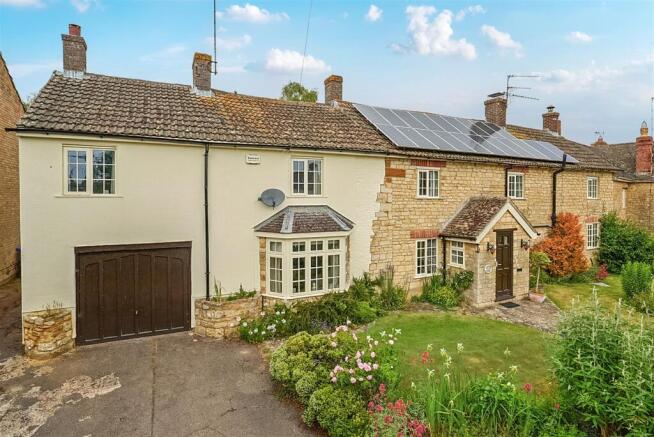 Bricklayers Cottage, 11 Careys Road, Pury End